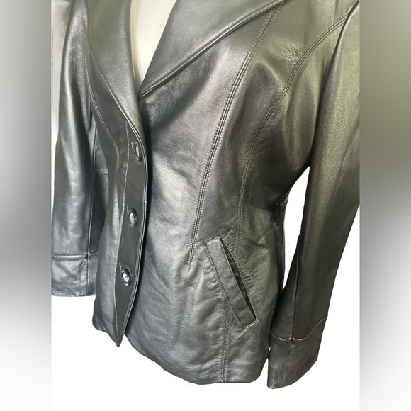 Wilsons Women’s Notched Collar Black Leather Jacket, Moto Jacket, Size Medium - Picture 2 of 7